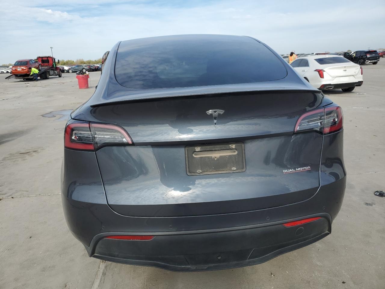 2020 Tesla Model Y VIN: 5YJYGDEF3LF002060 Lot: 82631664