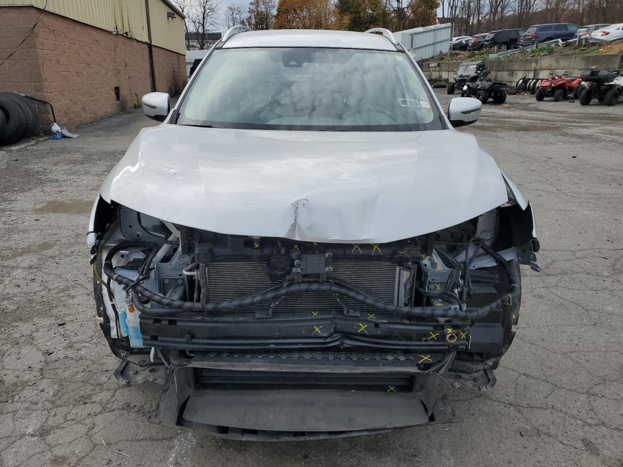 2019 Nissan Rogue - Image 5