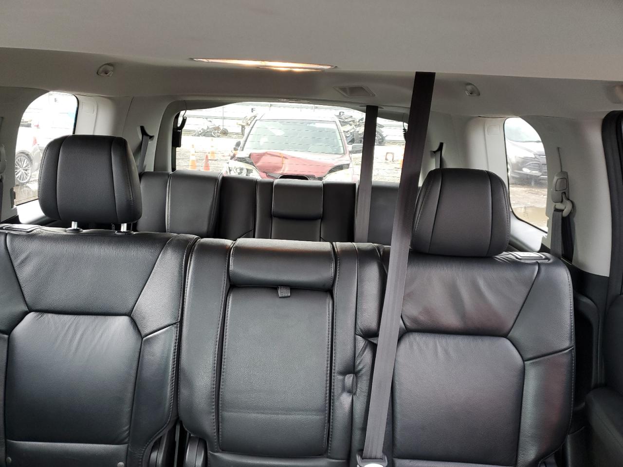 2014 Honda Pilot - Image 10