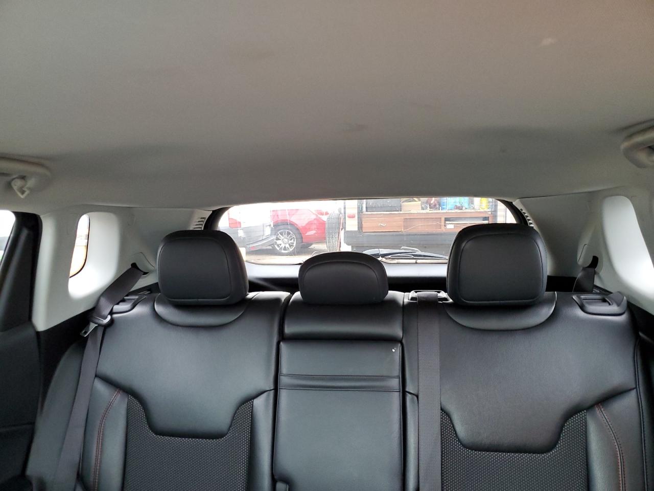 2019 Jeep Compass - Image 10