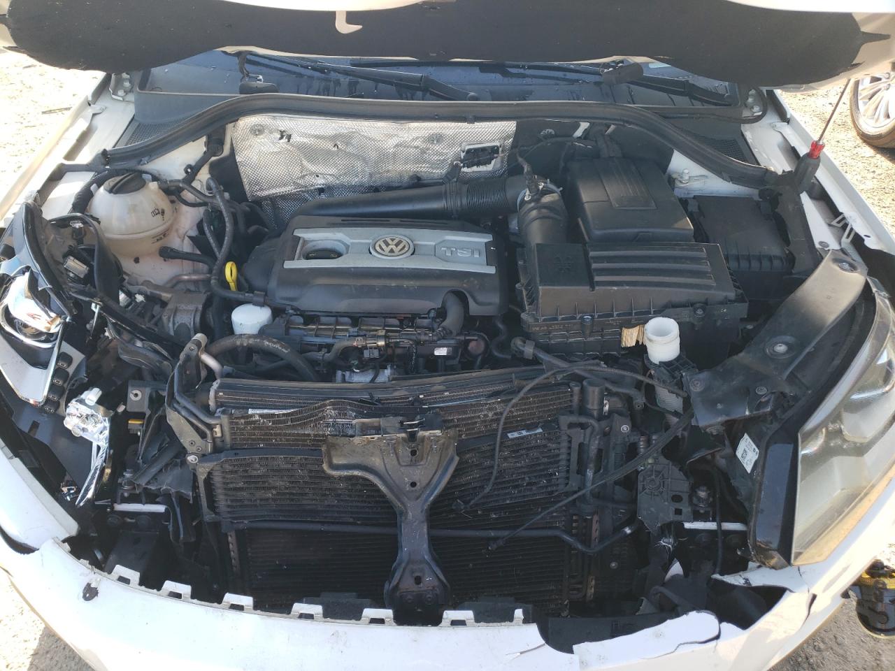 2017 Volkswagen Tiguan - Image 12