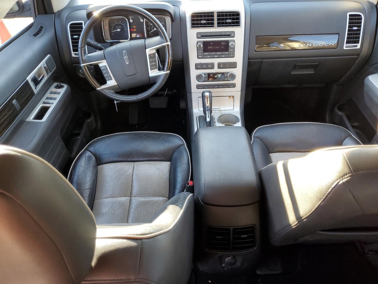 2008 Lincoln MKX - Image 8