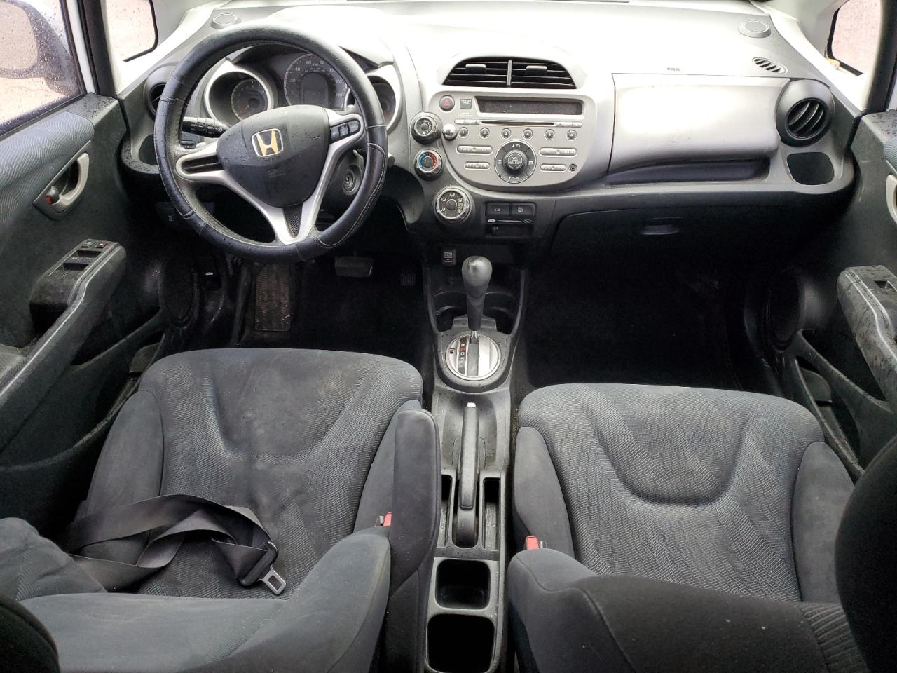 2011 Honda Fit - Image 8