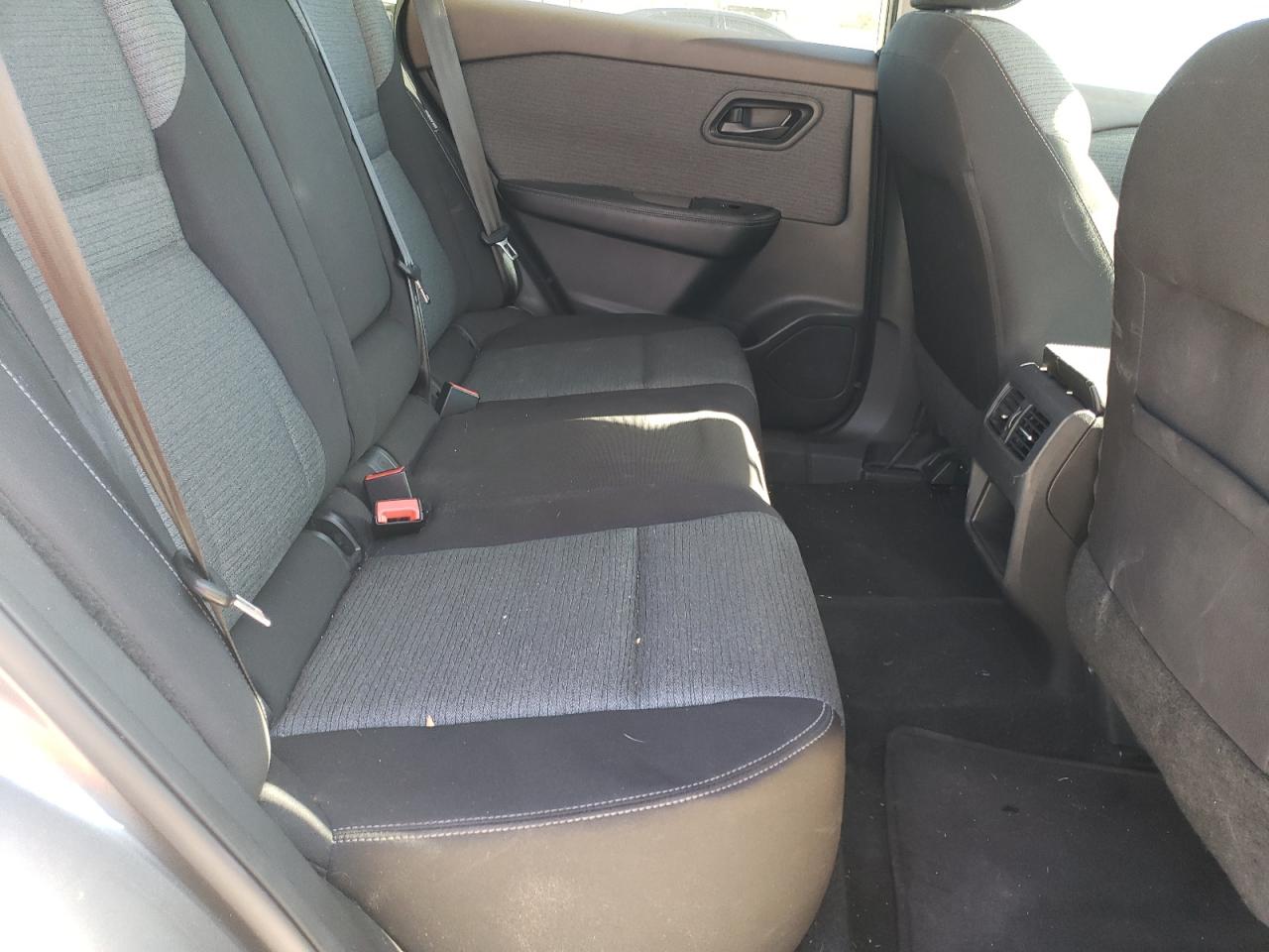 2021 Nissan Rogue - Image 11