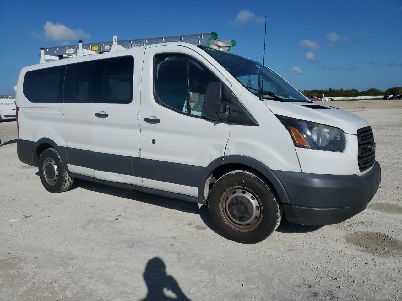2016 Ford Transit - Image 4
