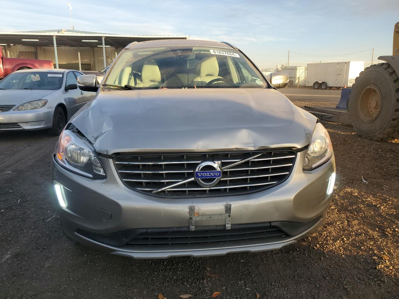 VIN YV4612RK7G2812477 2016 VOLVO XC60 no.5