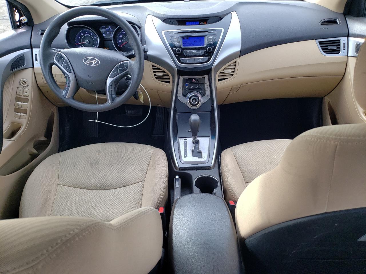 2013 Hyundai Elantra - Image 8