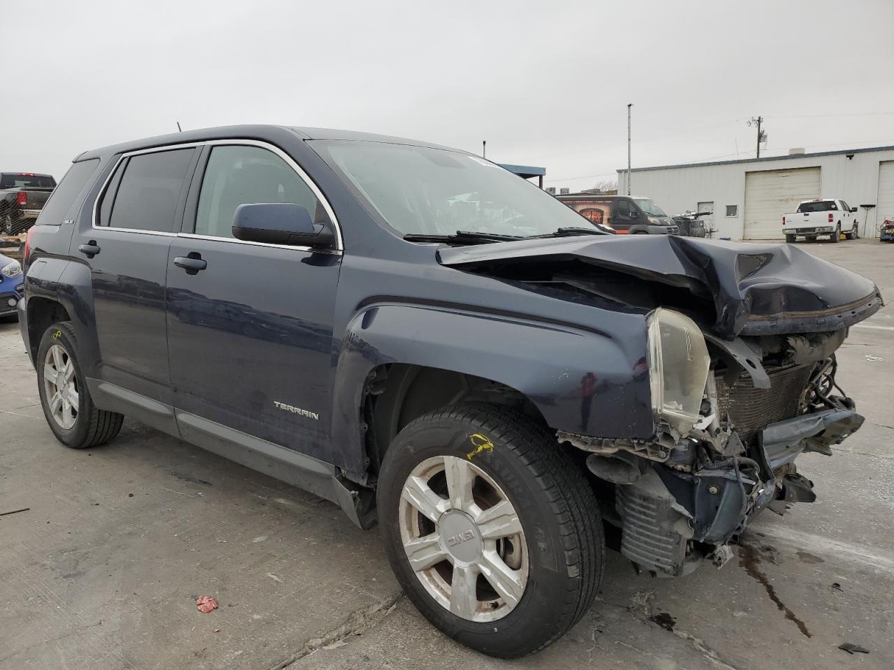 2016 GMC Terrain - Image 4