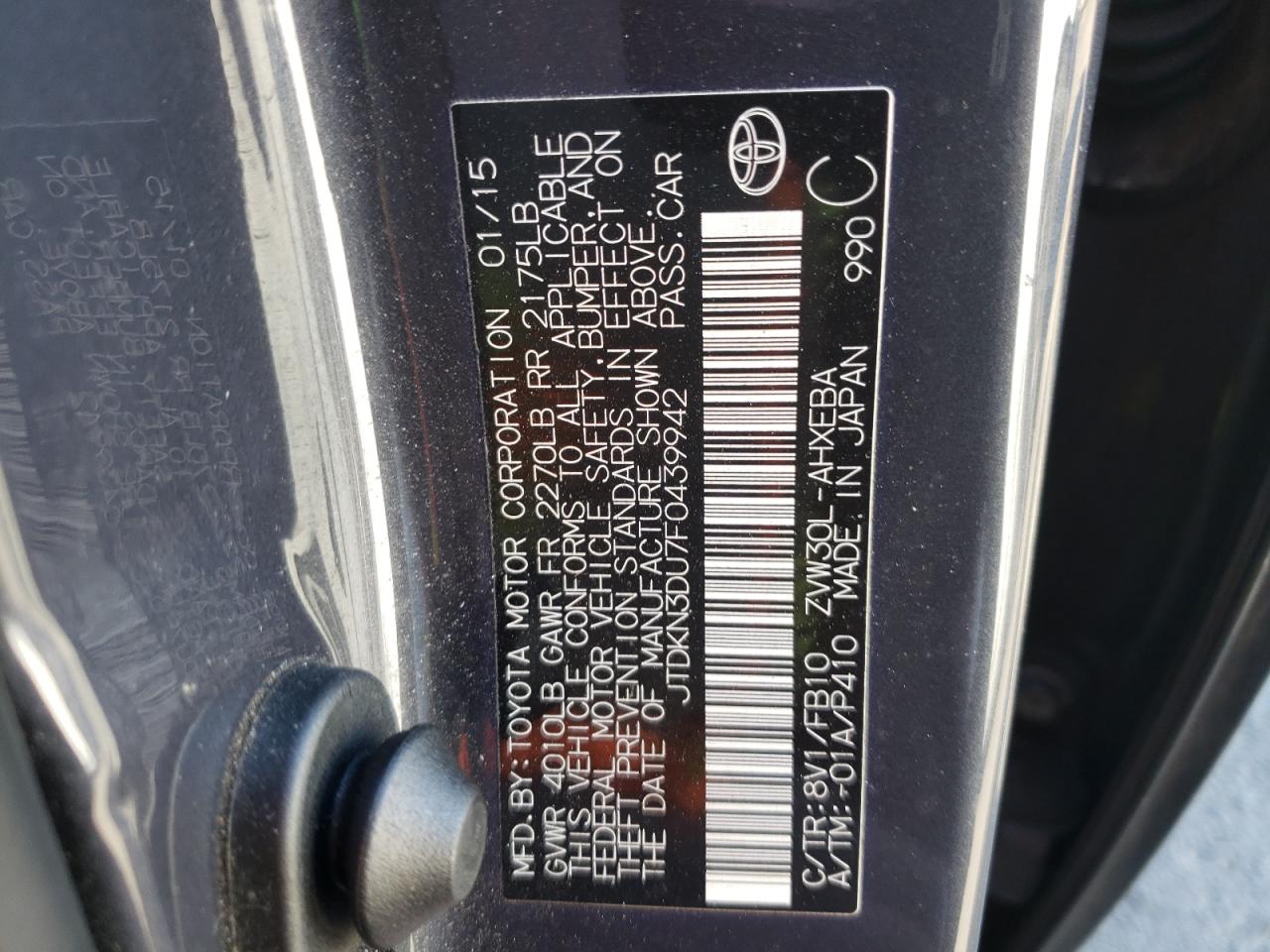 2015 Toyota Prius - Image 13