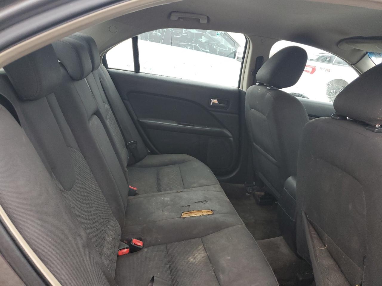 2010 Ford Fusion - Image 10