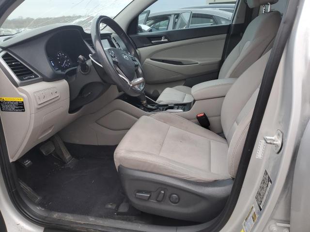  HYUNDAI TUCSON 2018 Серебристый