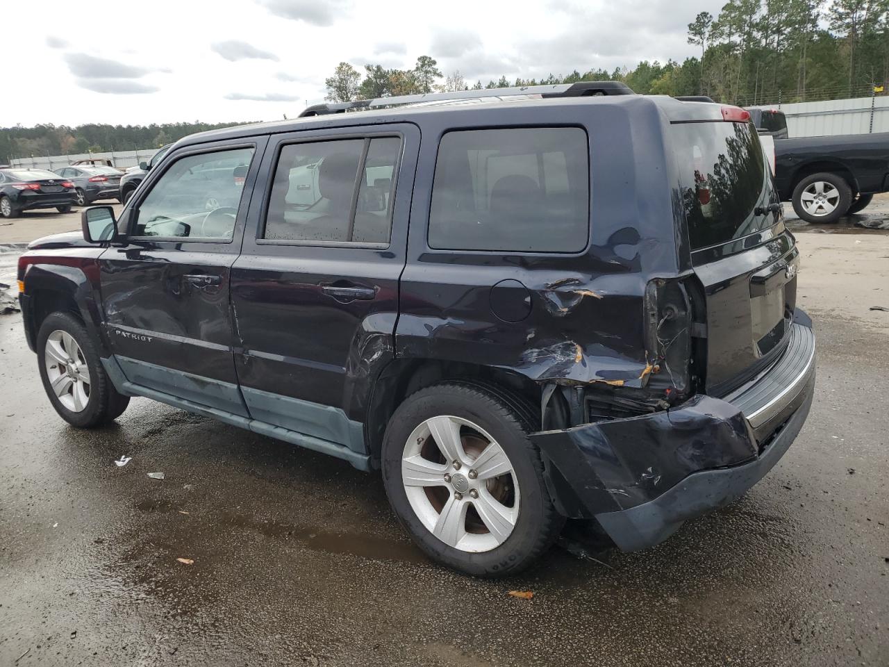 2011 Jeep Liberty (Patriot) - Image 2