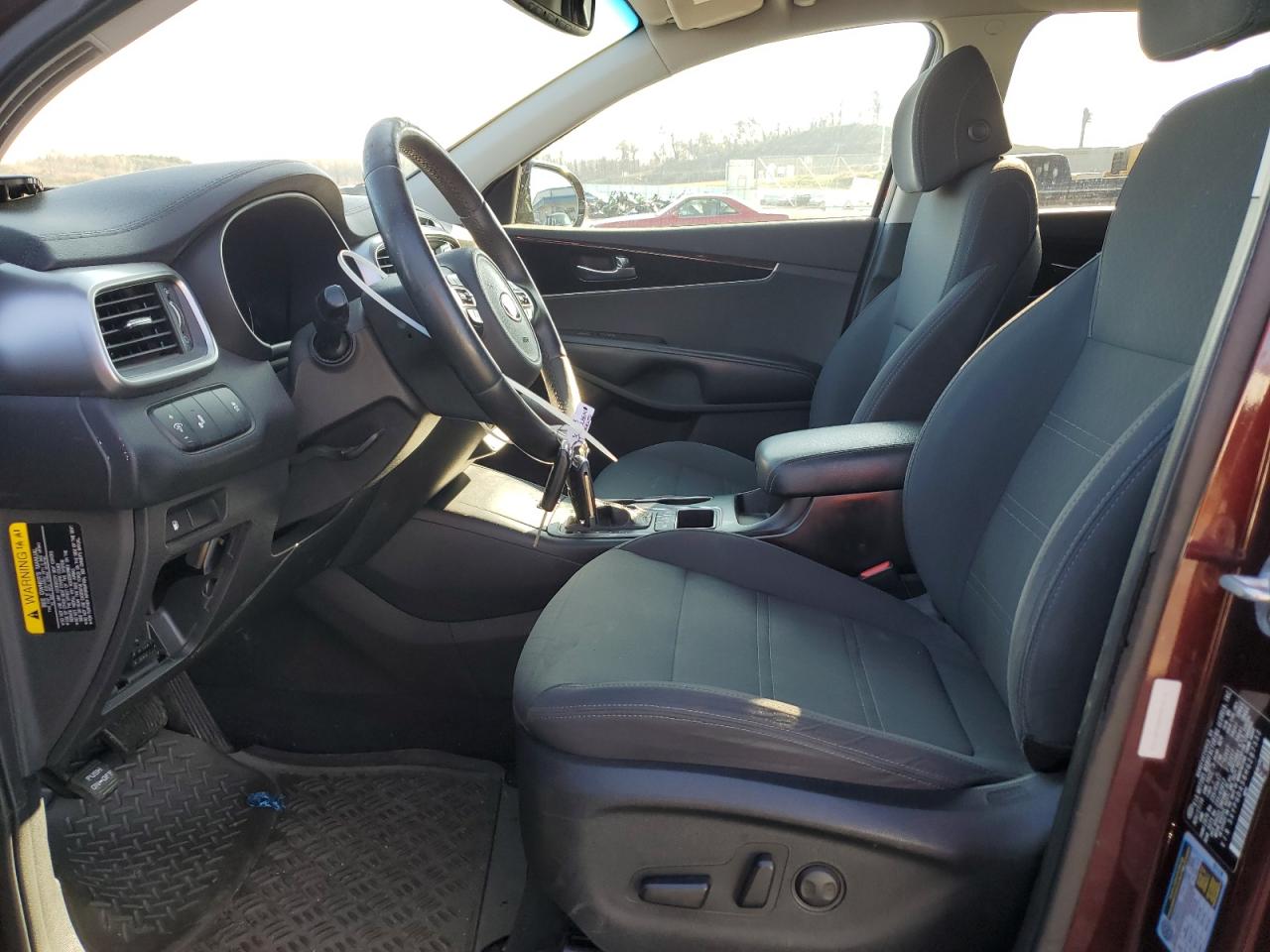 2017 Kia Sorento - Image 7