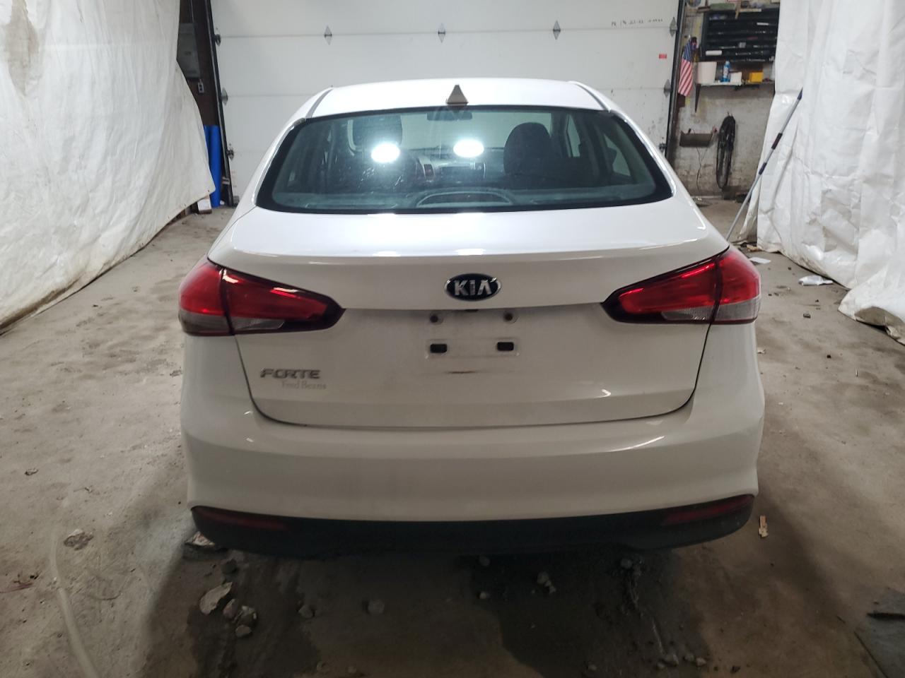 2018 Kia Forte Lx VIN: 3KPFL4A74JE231030 Lot: 81247914