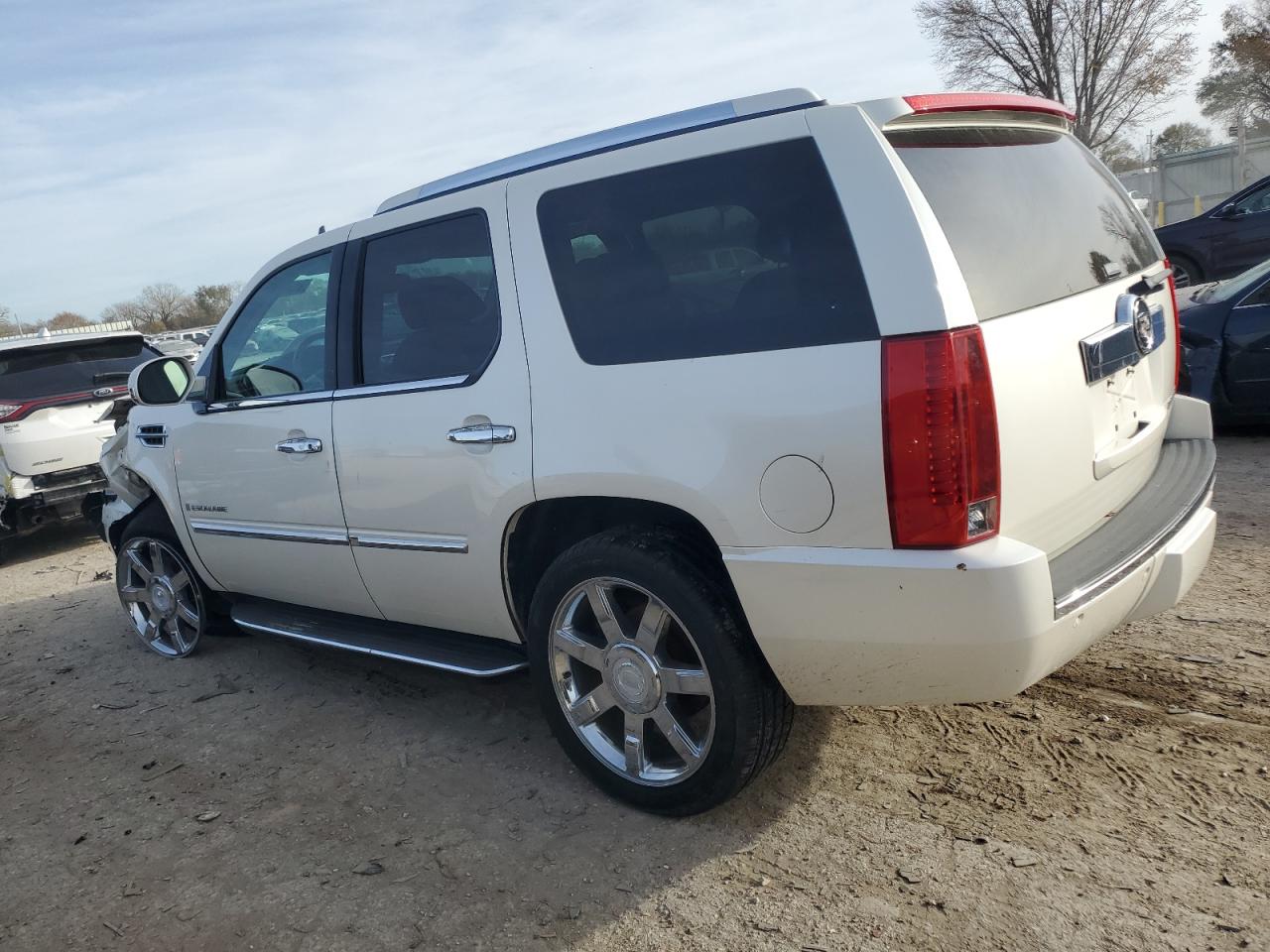 2008 Cadillac Escalade - Image 2
