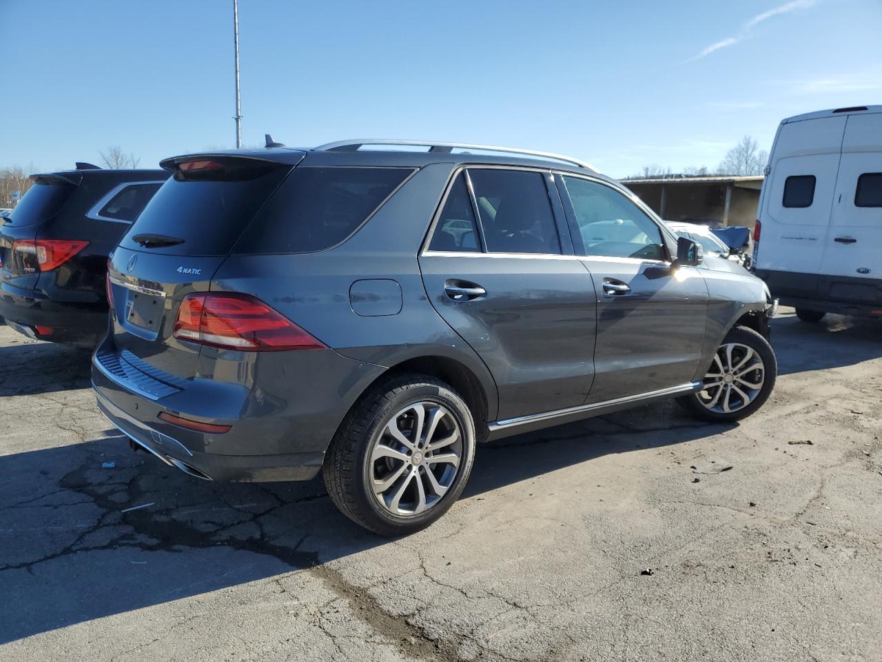 VIN 4JGDA5HB9GA627622 2016 MERCEDES-BENZ GLE-CLASS no.3