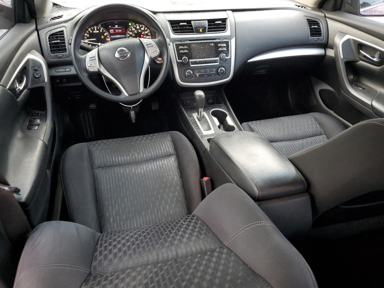 2016 Nissan Altima - Image 8
