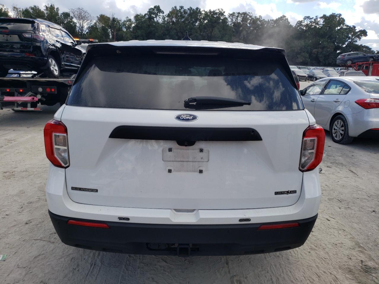2020 Ford Explorer - Image 6