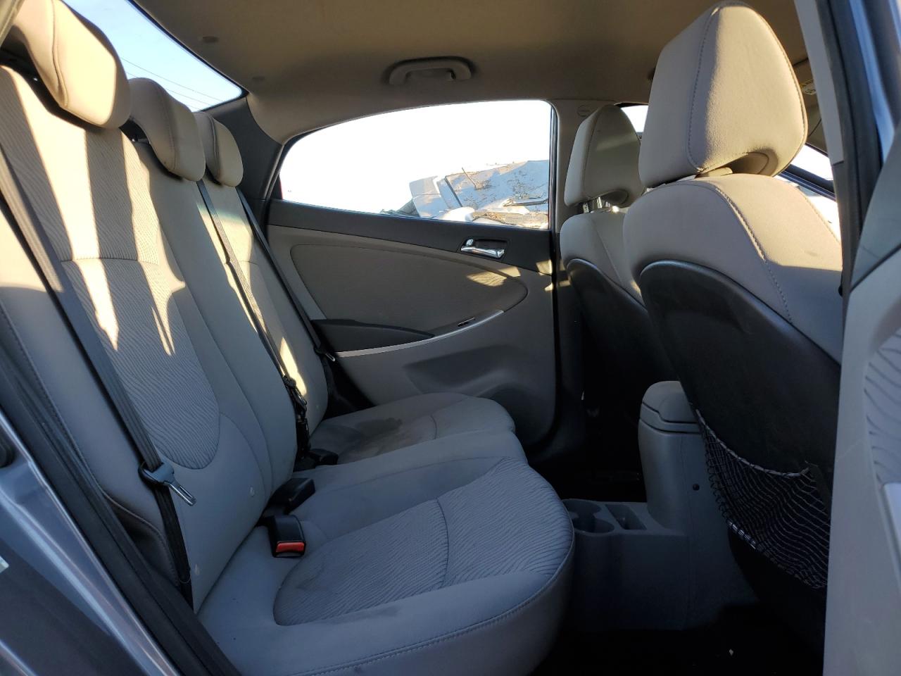 2014 Hyundai Accent - Image 10