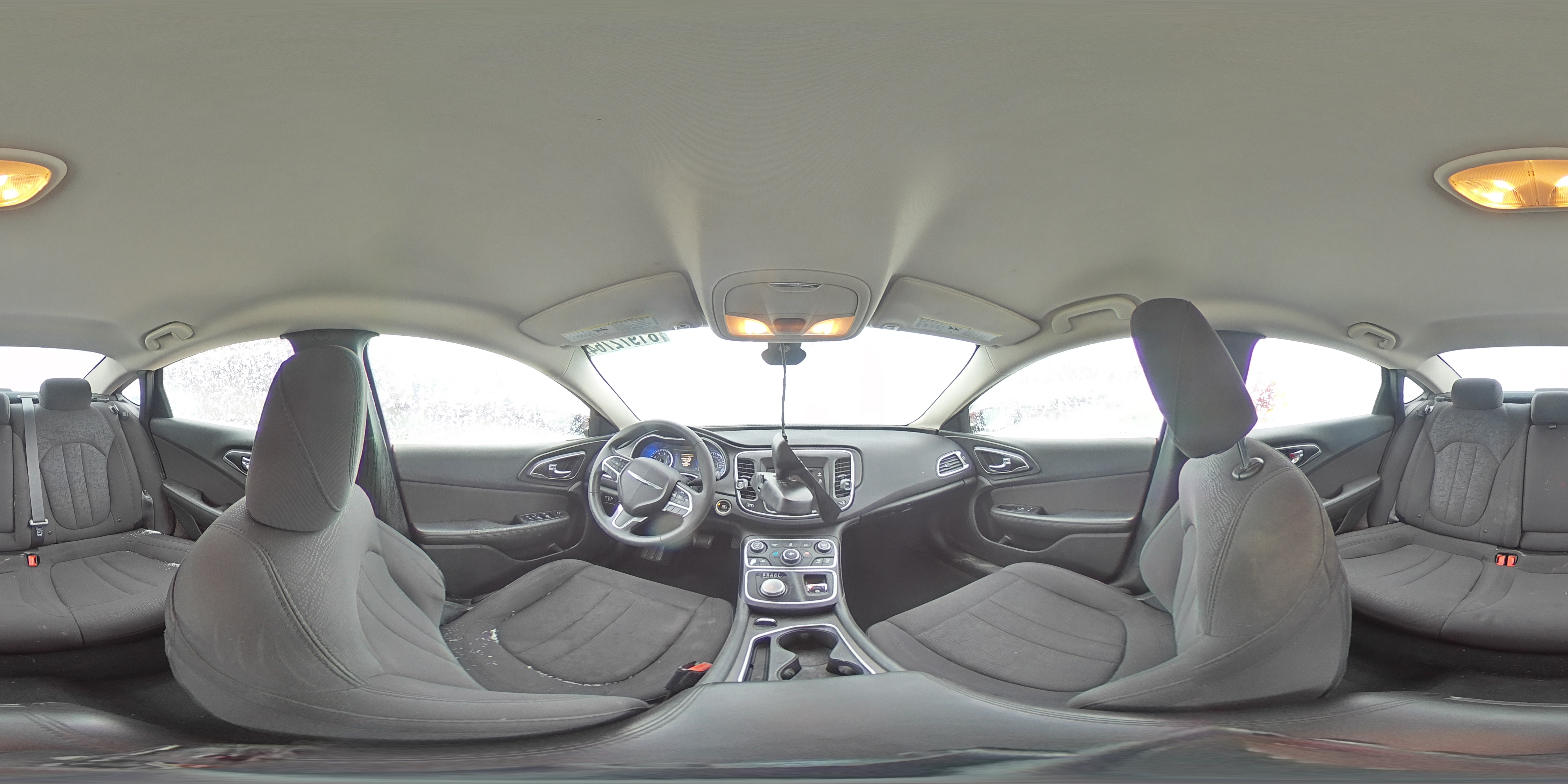 2016 Chrysler 200 - Image 15
