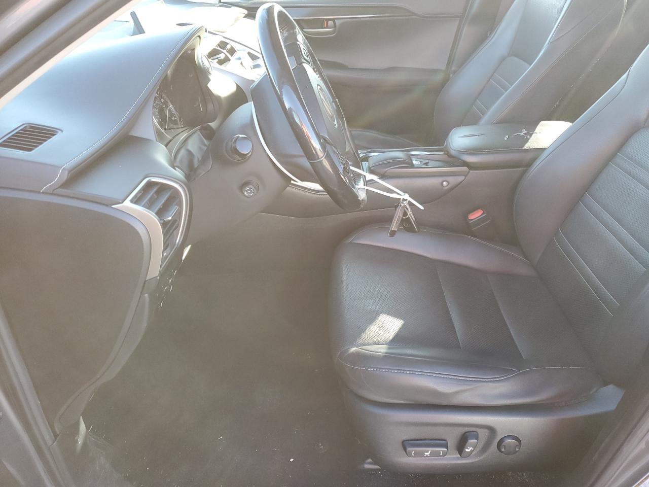 2015 Lexus NX - Image 7
