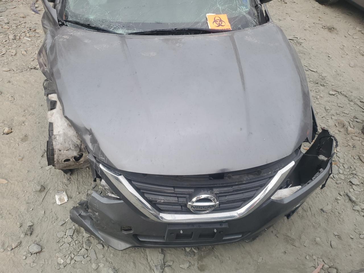 2018 Nissan Altima - Image 12