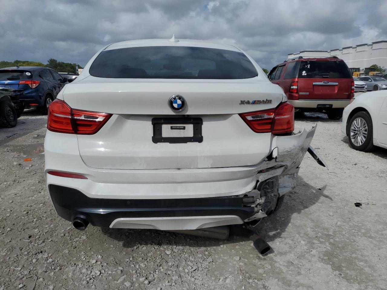 2017 BMW X4 - Image 6