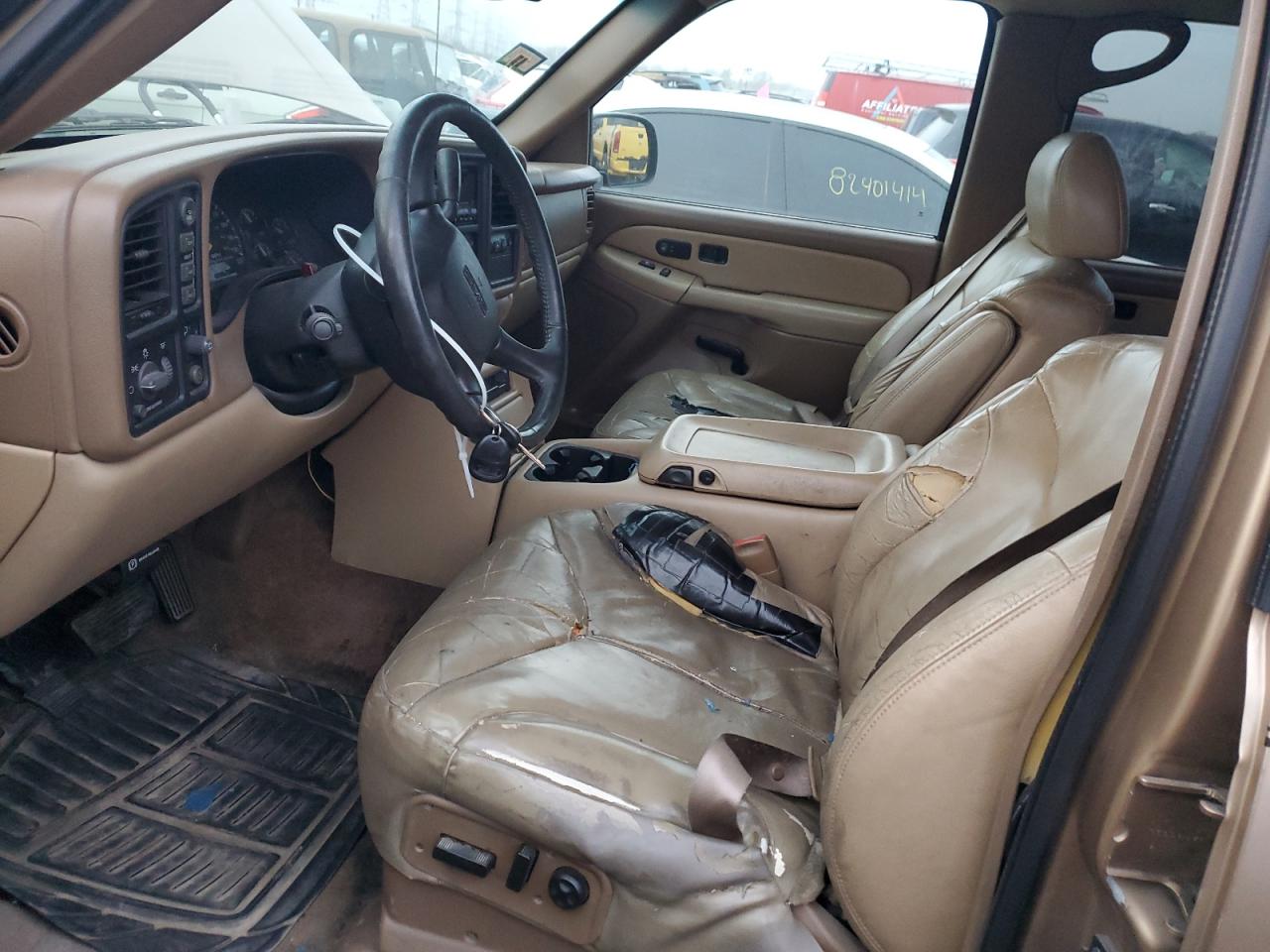 2000 GMC Yukon - Image 7