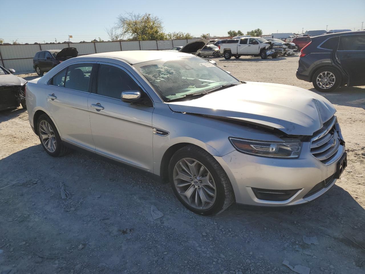 2019 Ford Taurus - Image 4