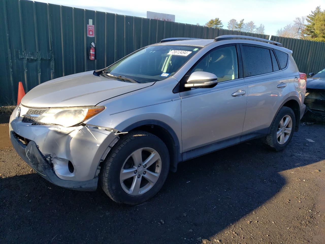 VIN 2T3WFREV9DW013252 2013 TOYOTA RAV4 no.1