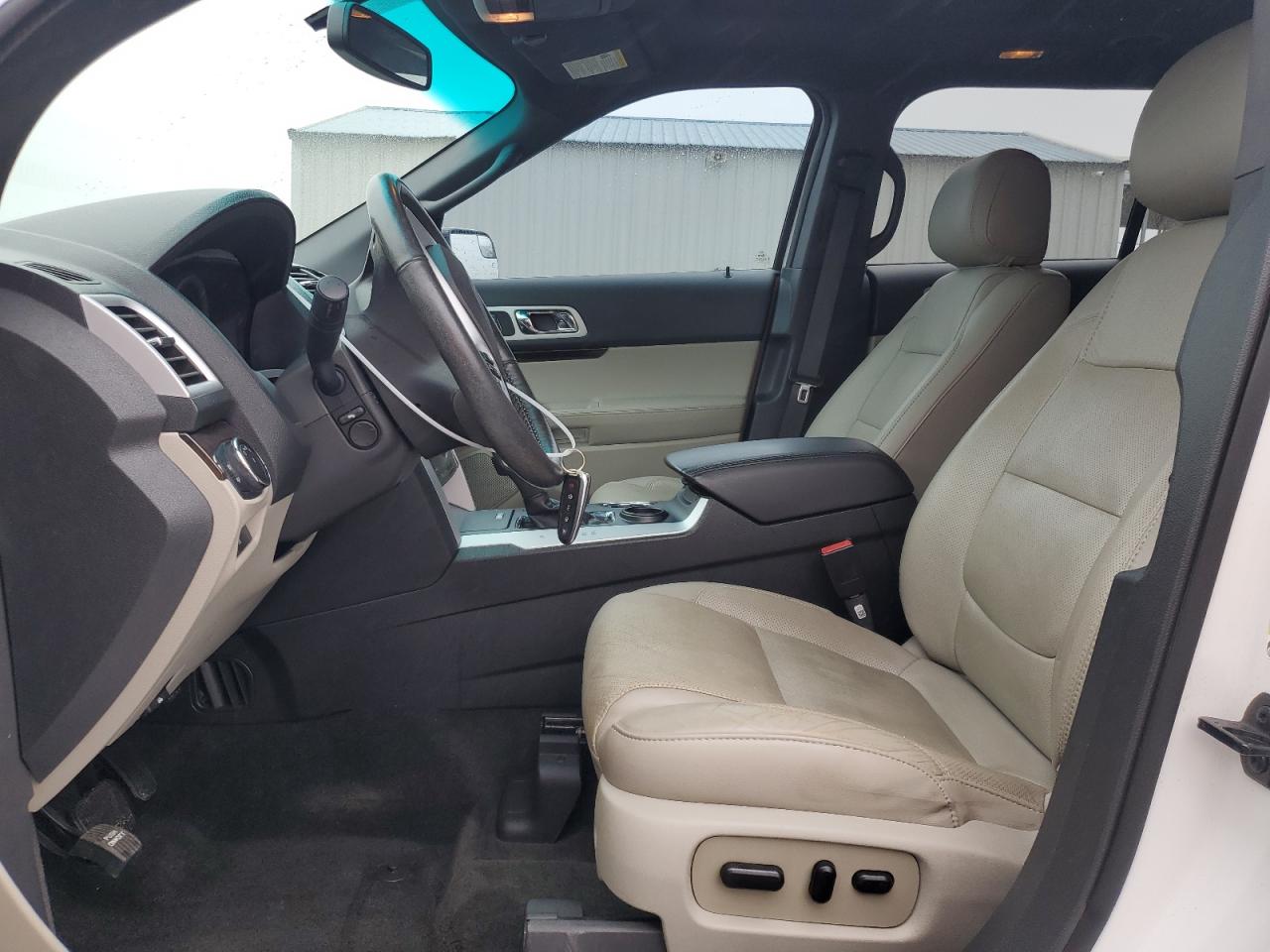 2014 Ford Explorer - Image 7