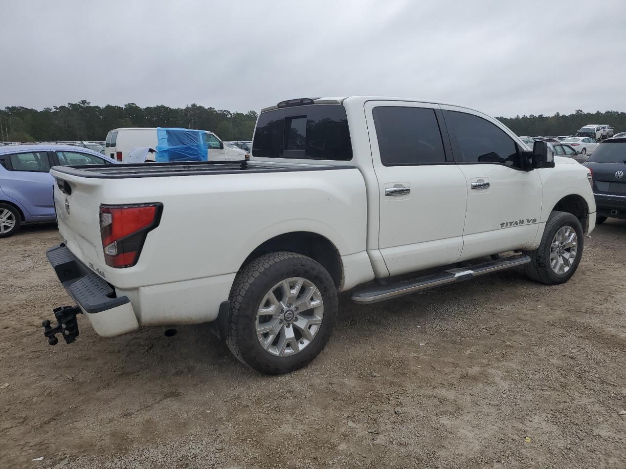 2020 Nissan Titan - Image 3
