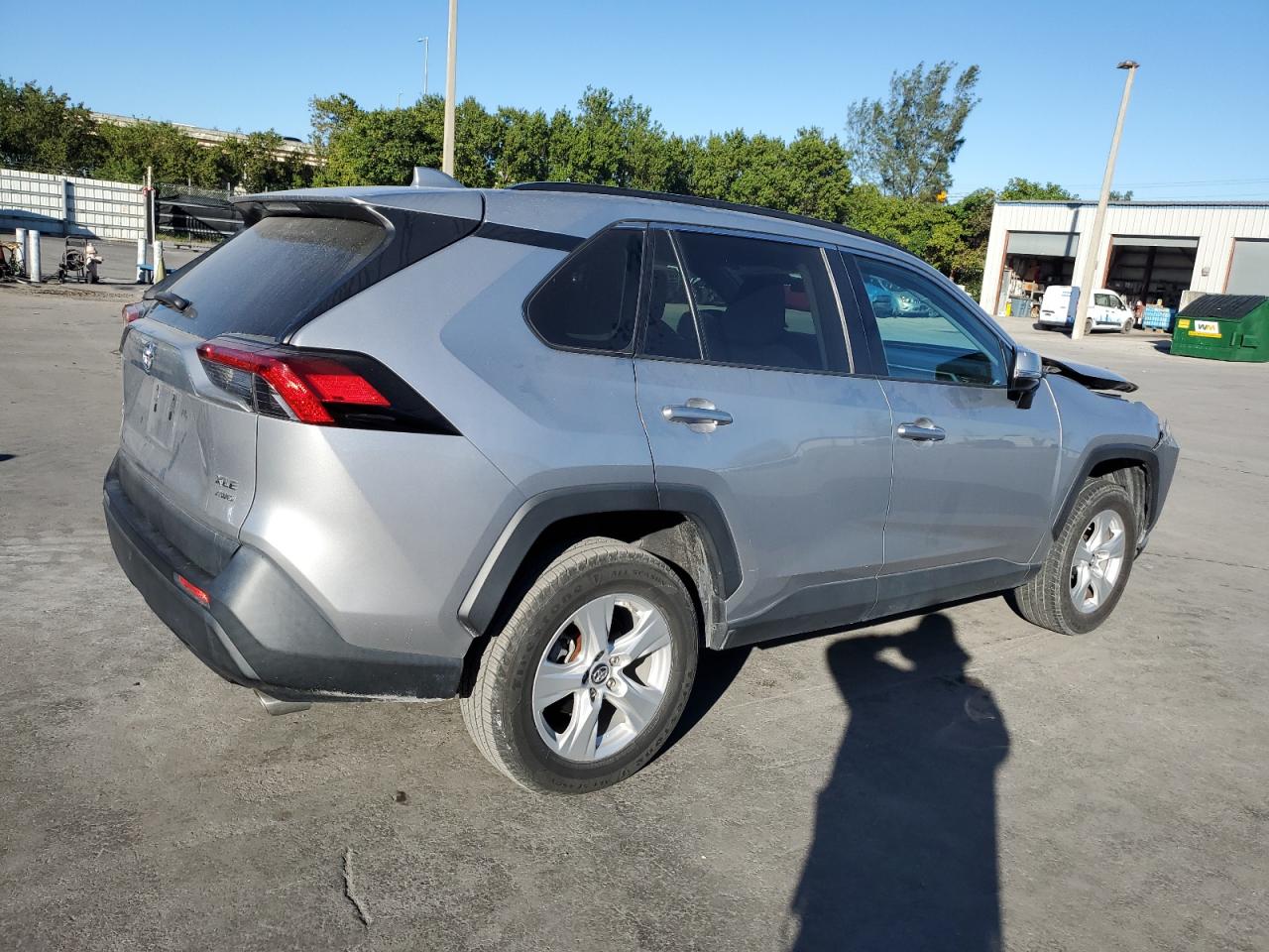 2019 Toyota RAV 4 - Image 3