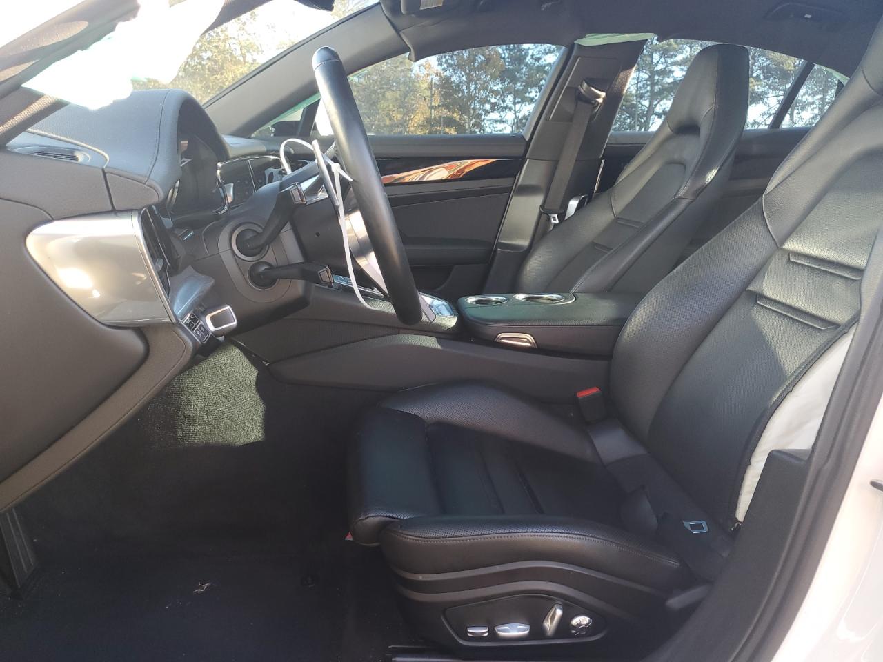 2019 Porsche Panamera - Image 7