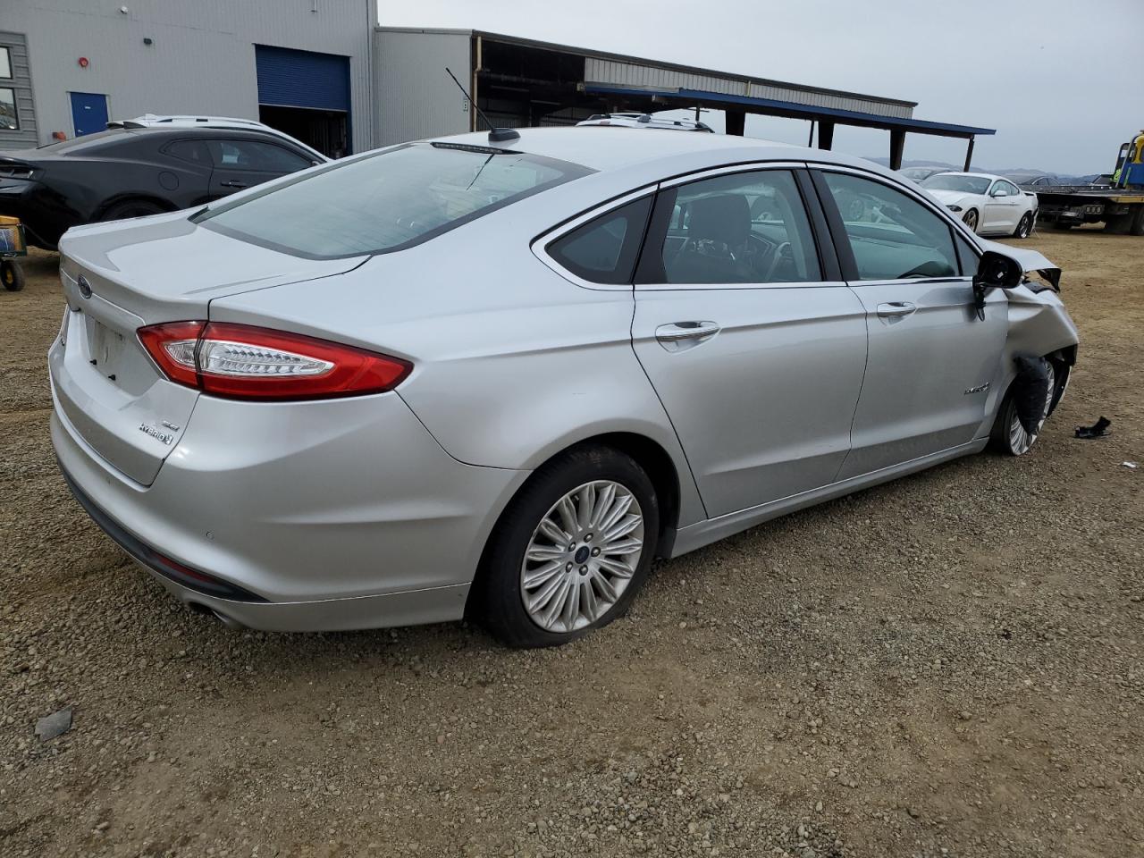 VIN 3FA6P0LU0GR387086 2016 FORD FUSION no.3