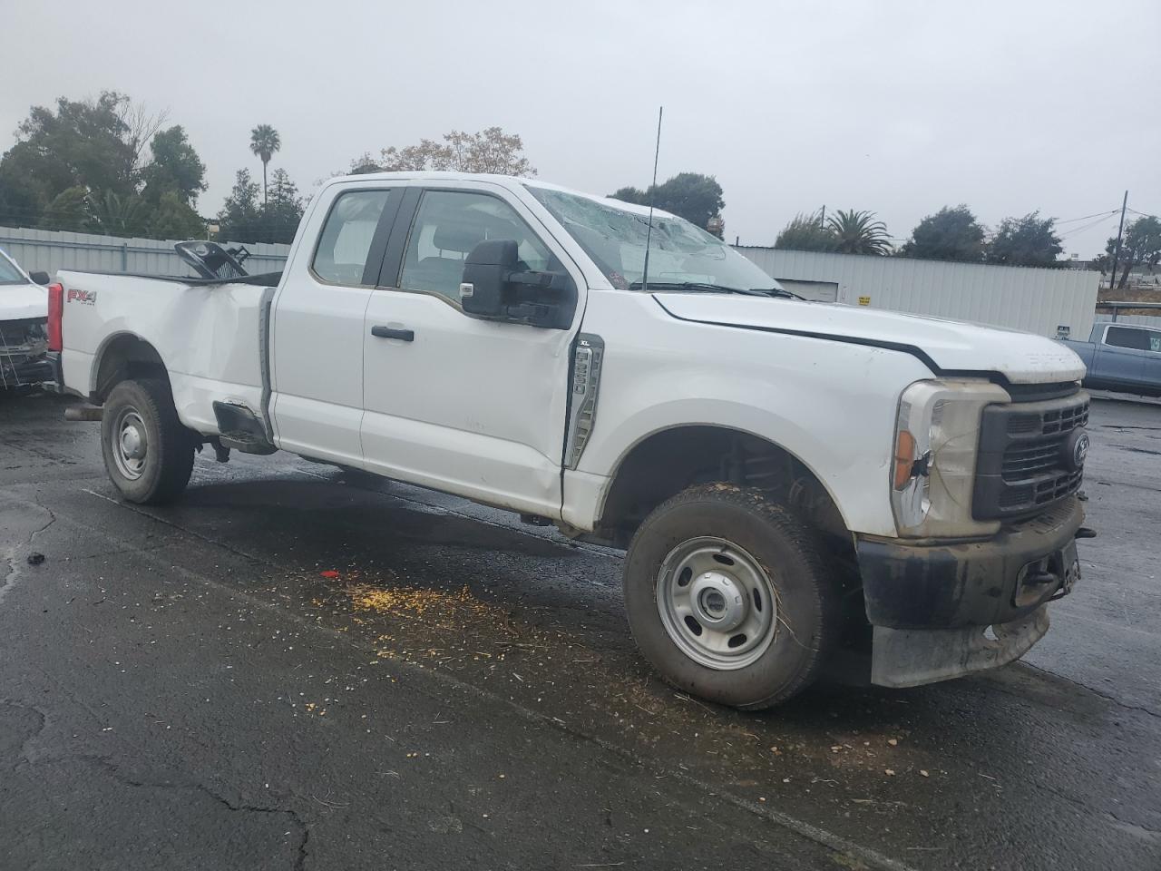 VIN 1FT7X2BA7PED73688 2023 FORD F250 no.4