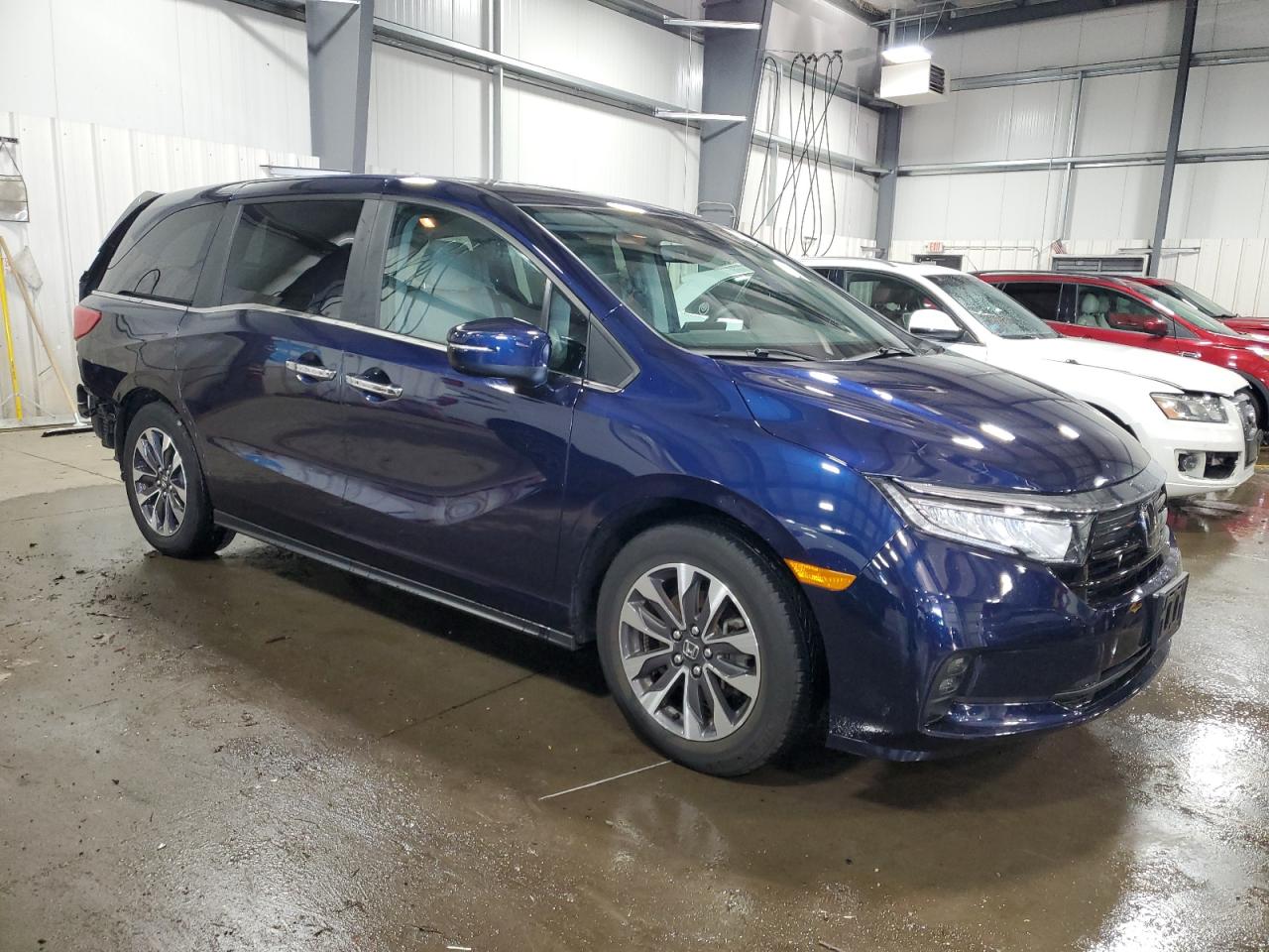 2022 Honda Odyssey - Image 4