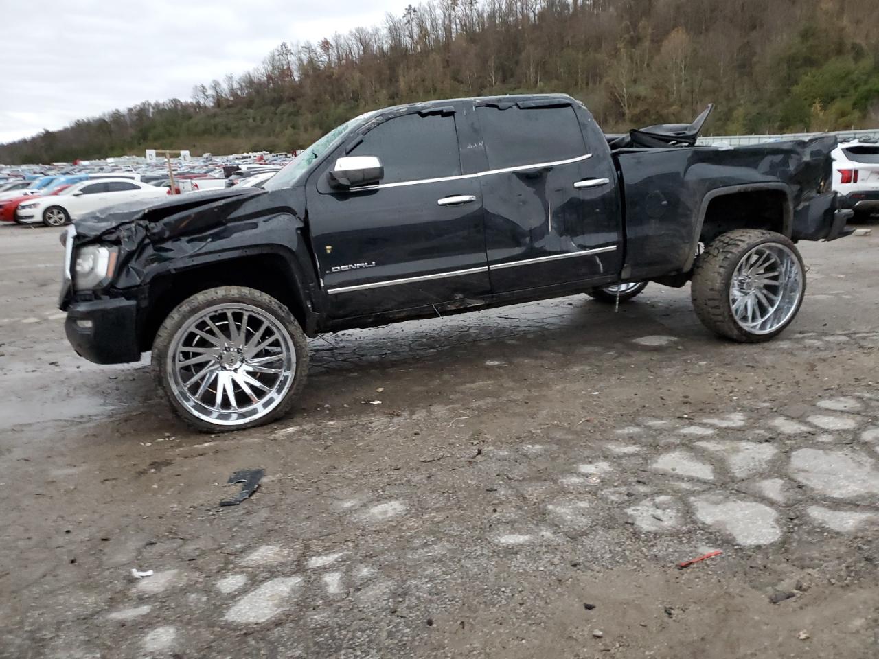 2017 GMC Sierra - Image 1