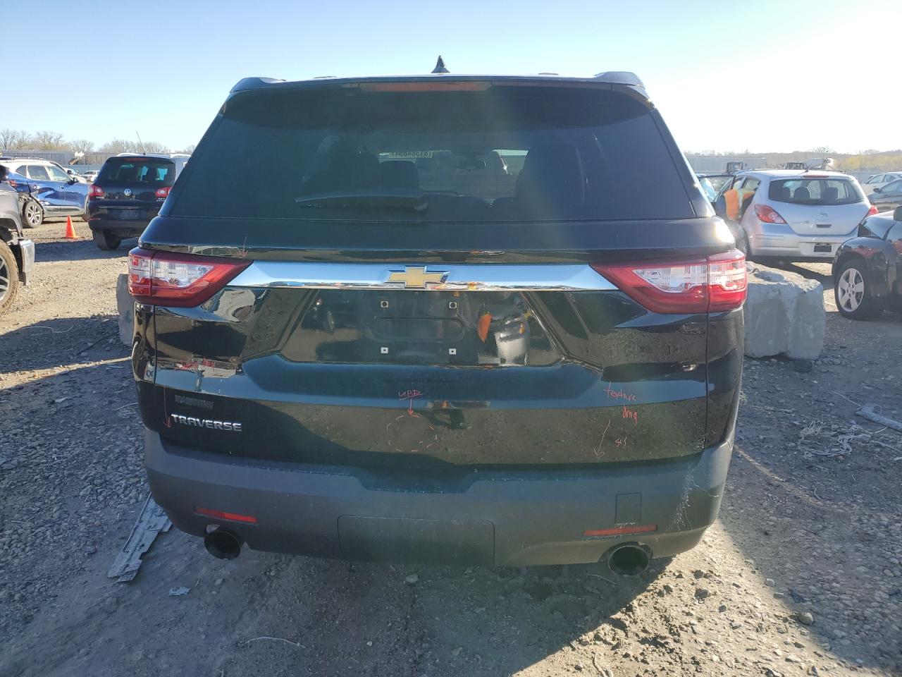 2019 Chevrolet Traverse Ls VIN: 1GNERFKWXKJ250902 Lot: 81384854