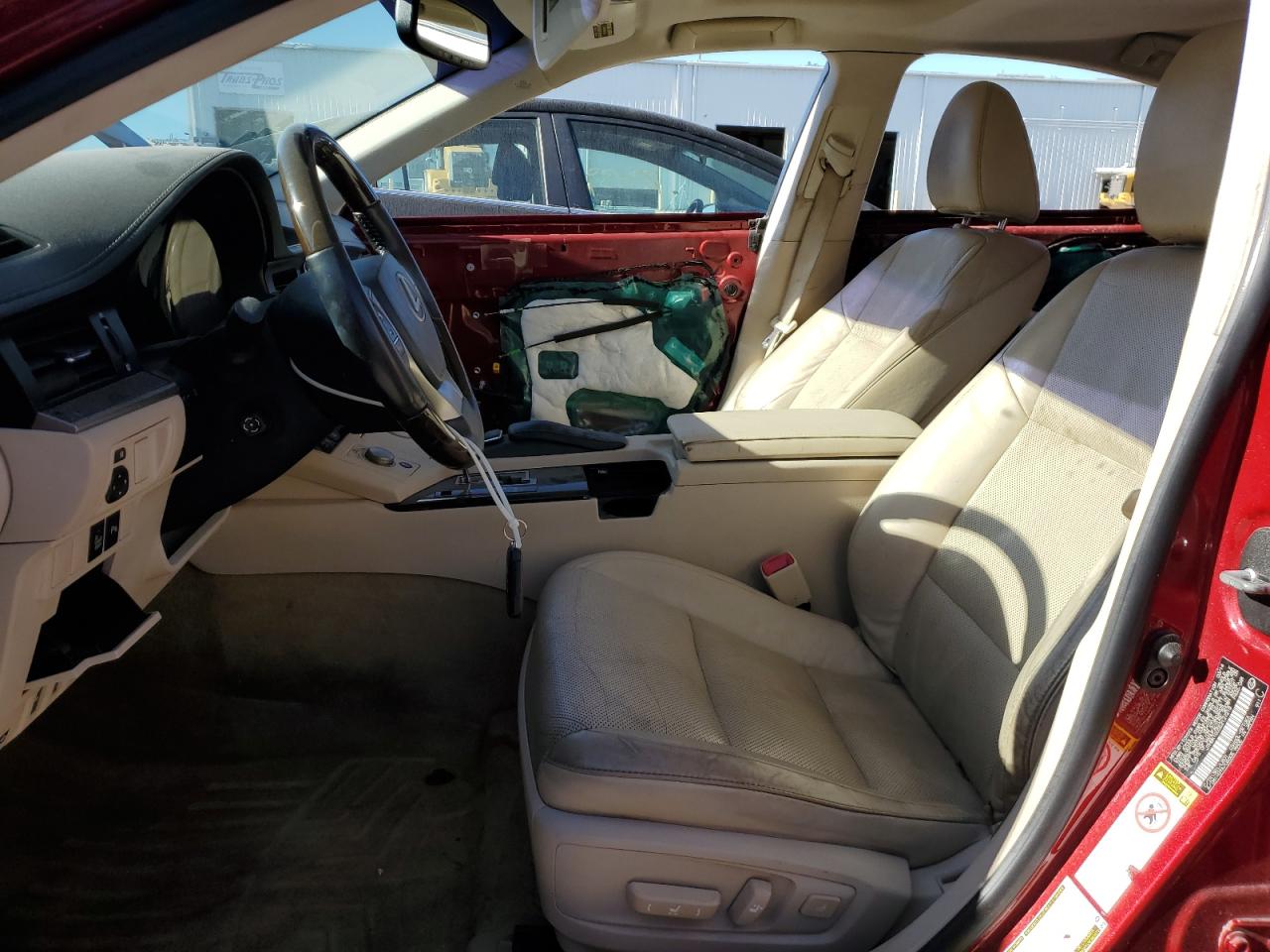 2014 Lexus ES - Image 7