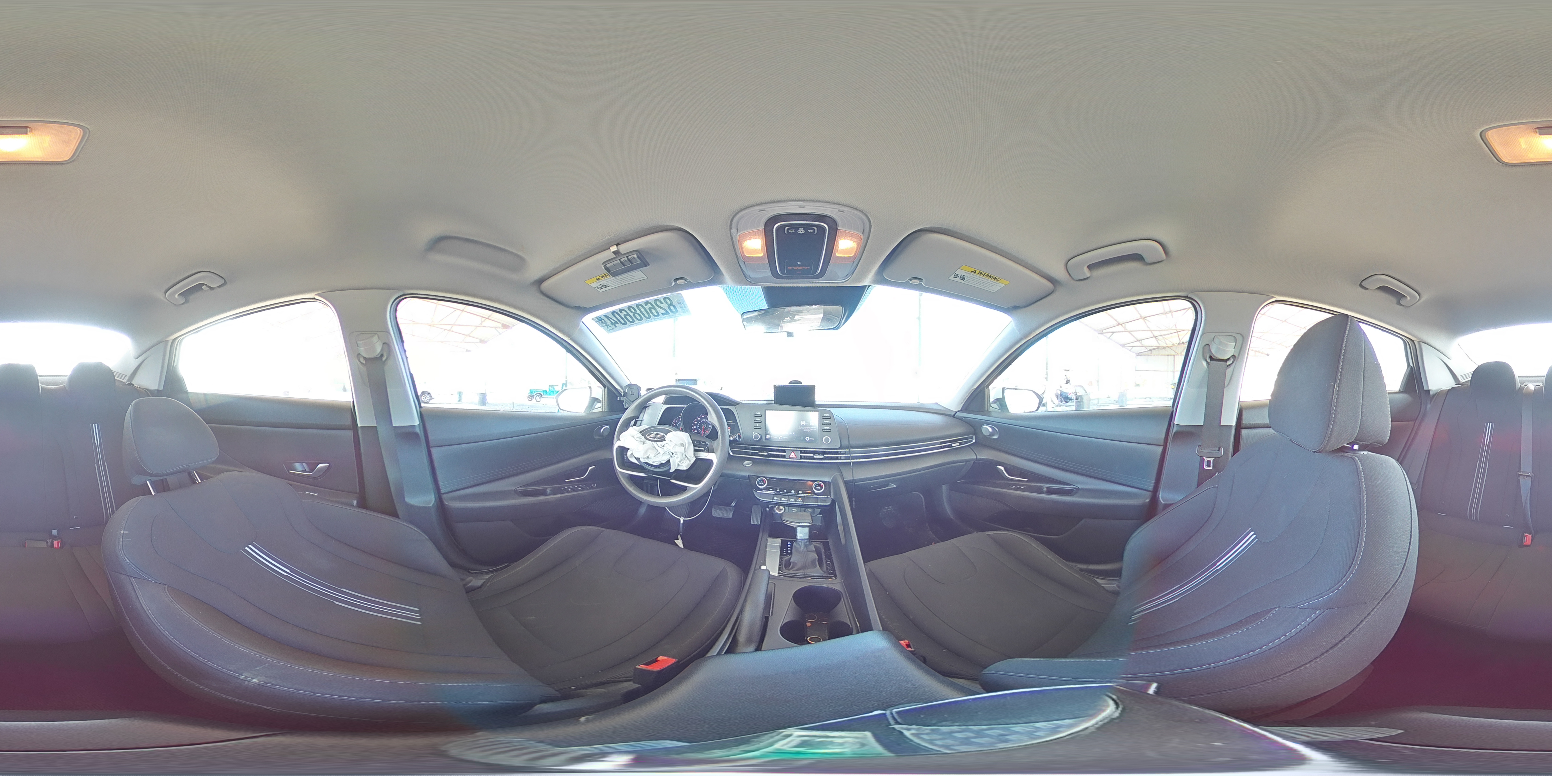 2021 Hyundai Elantra - Image 13