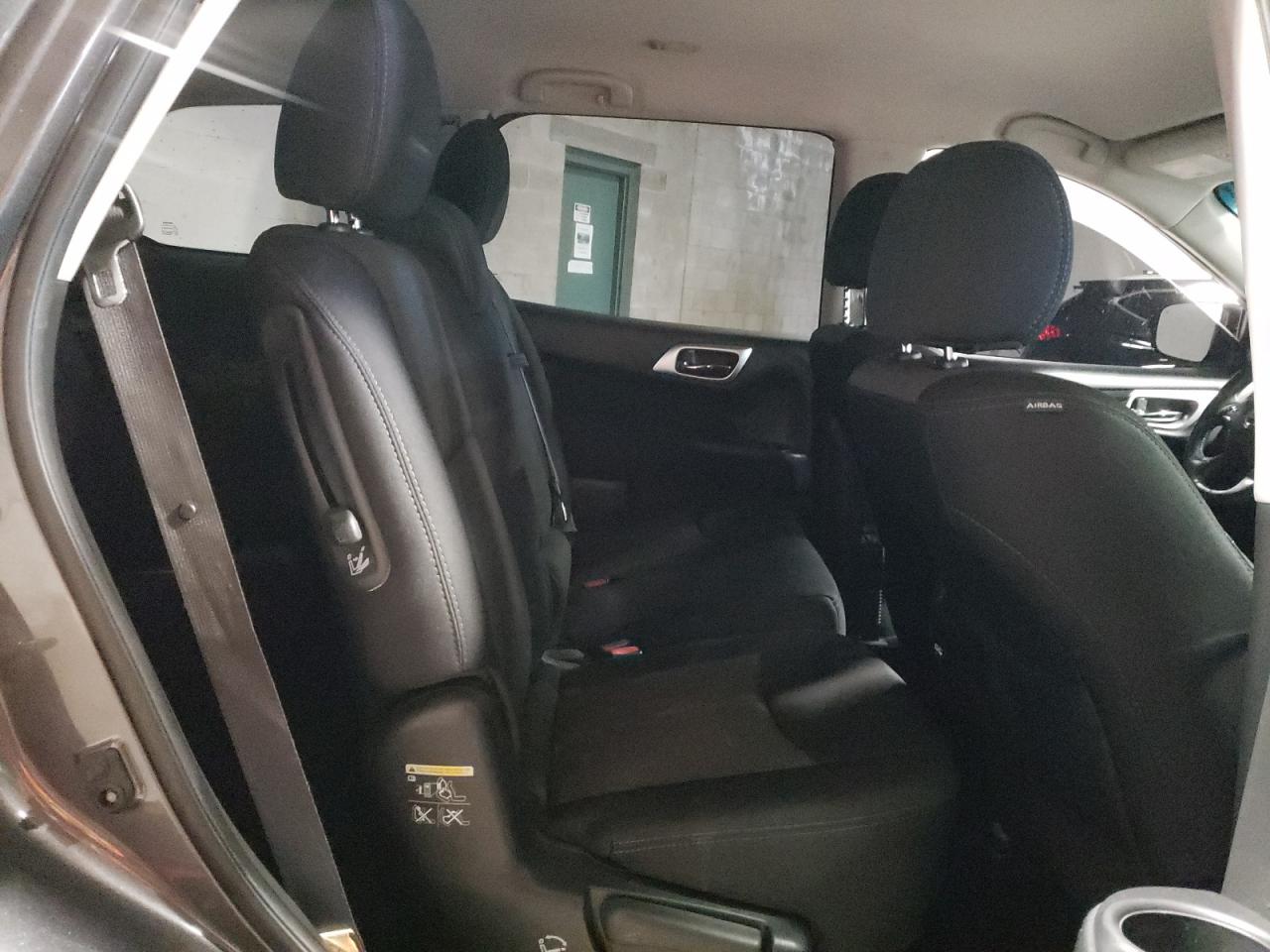 2017 Nissan Pathfinder - Image 11