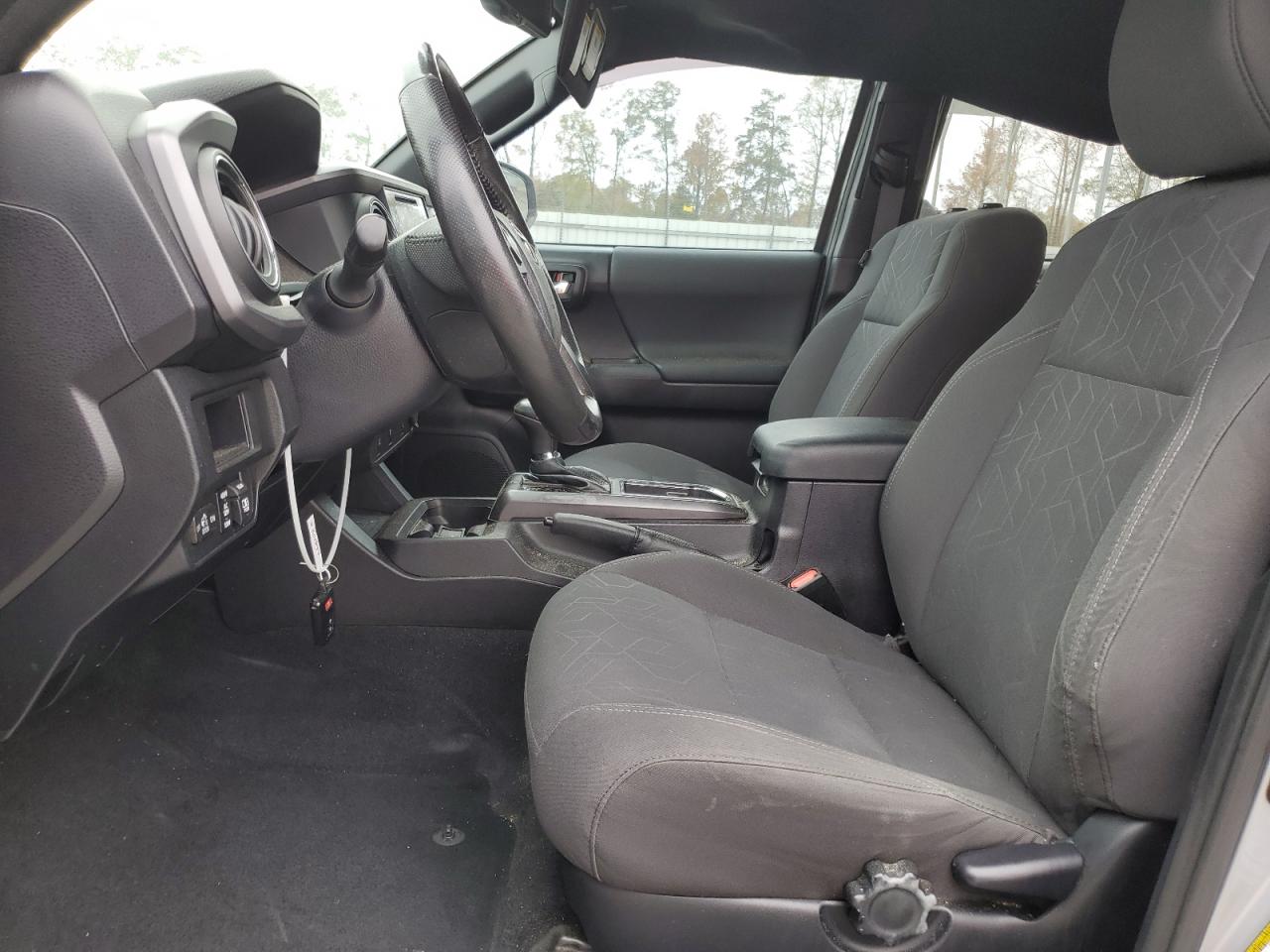 2017 Toyota Tacoma - Image 7