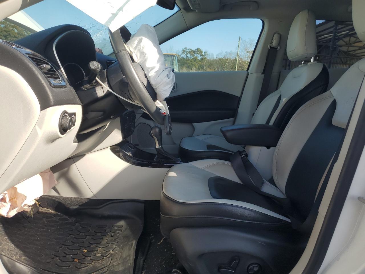 2019 Jeep Compass - Image 7