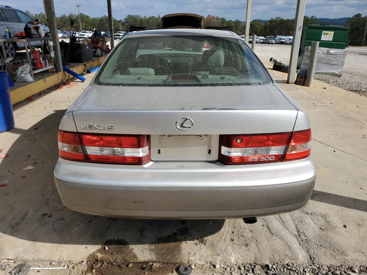 2001 Lexus ES - Image 6