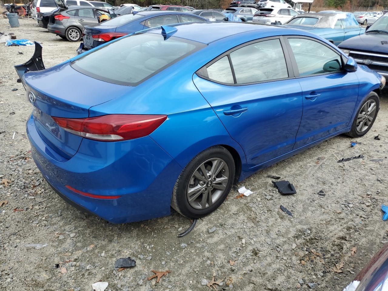 VIN KMHD84LF0JU476434 2018 HYUNDAI ELANTRA no.3