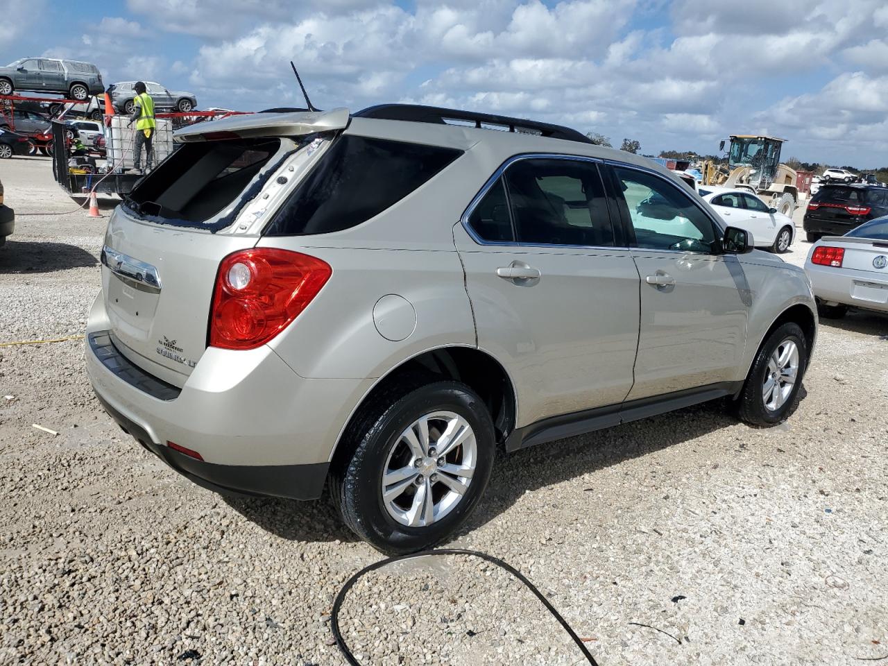 2013 Chevrolet Equinox - Image 3