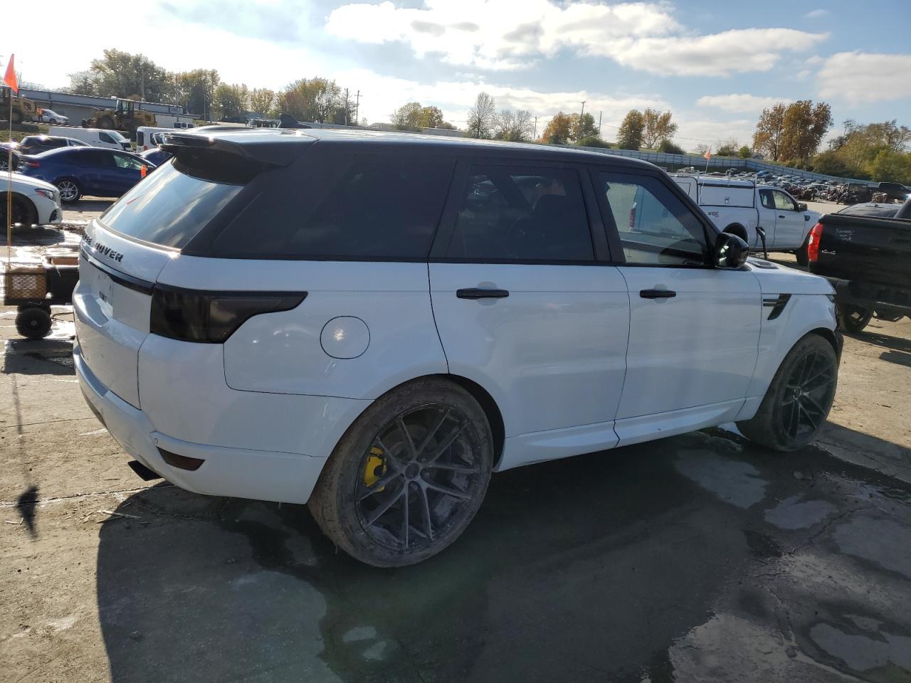 2015 Land Rover Range Rover - Image 3