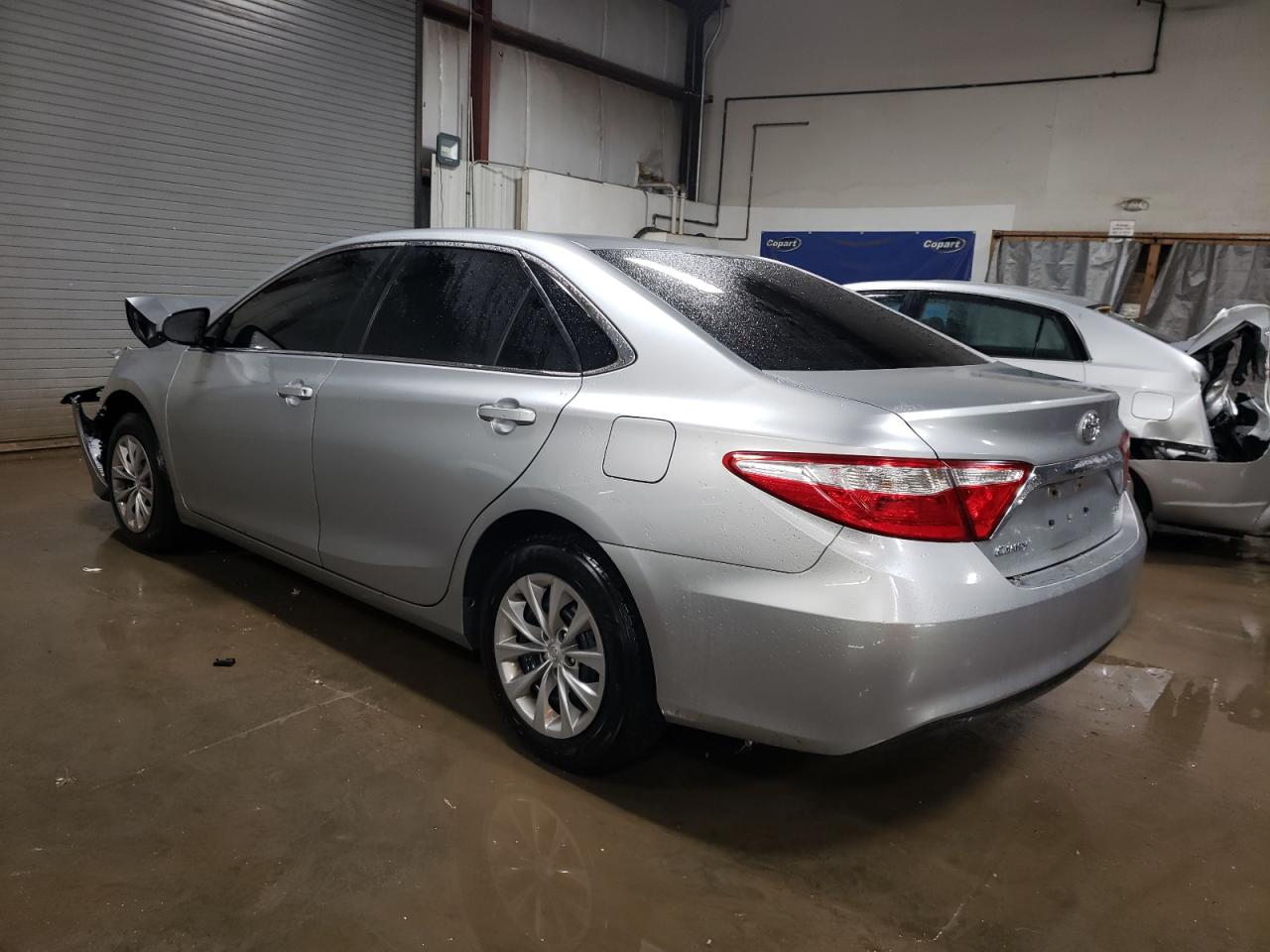 VIN 4T1BF1FK9HU427201 2017 TOYOTA CAMRY no.2