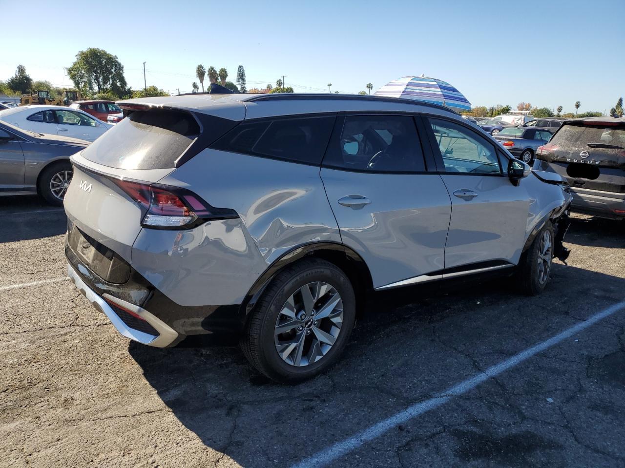 2023 Kia Sportage - Image 3